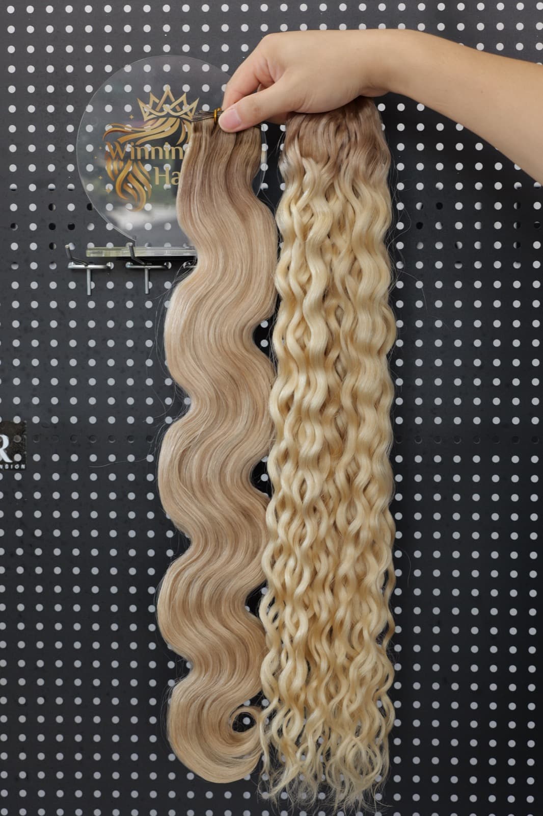 Wavy blonde human hair extension bundles